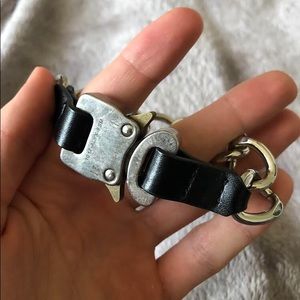 ⛓1017 ALYX 9SM BUCKLE BRACELET